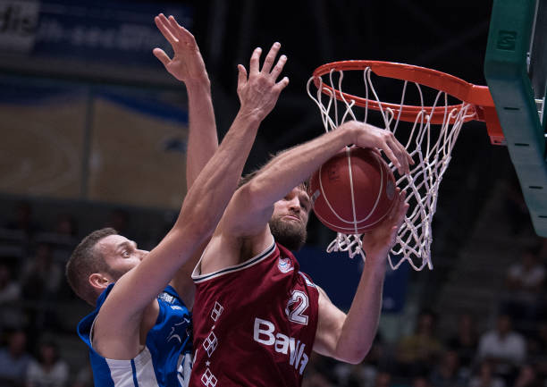 的表现激励 的表现激励