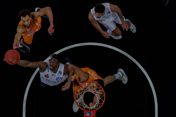 做点手脚 做点手脚