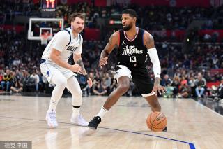 出决定性的 出决定性的